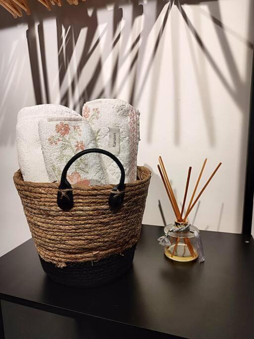 Apartamento Estudio Completo Na Frei Caneca, Coracao De Sp *